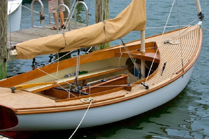 5 reasons to sail on a 6 to 8 meter sailboat