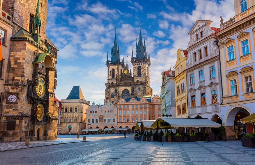Amazing Things to Do in Prague?